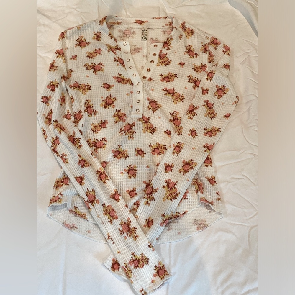 Free People Henley. NWOT Size Small
